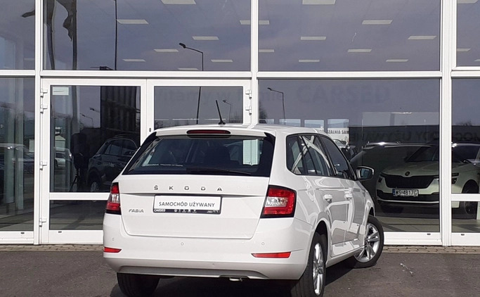 Skoda Fabia cena 43900 przebieg: 142587, rok produkcji 2020 z Pieszyce małe 529